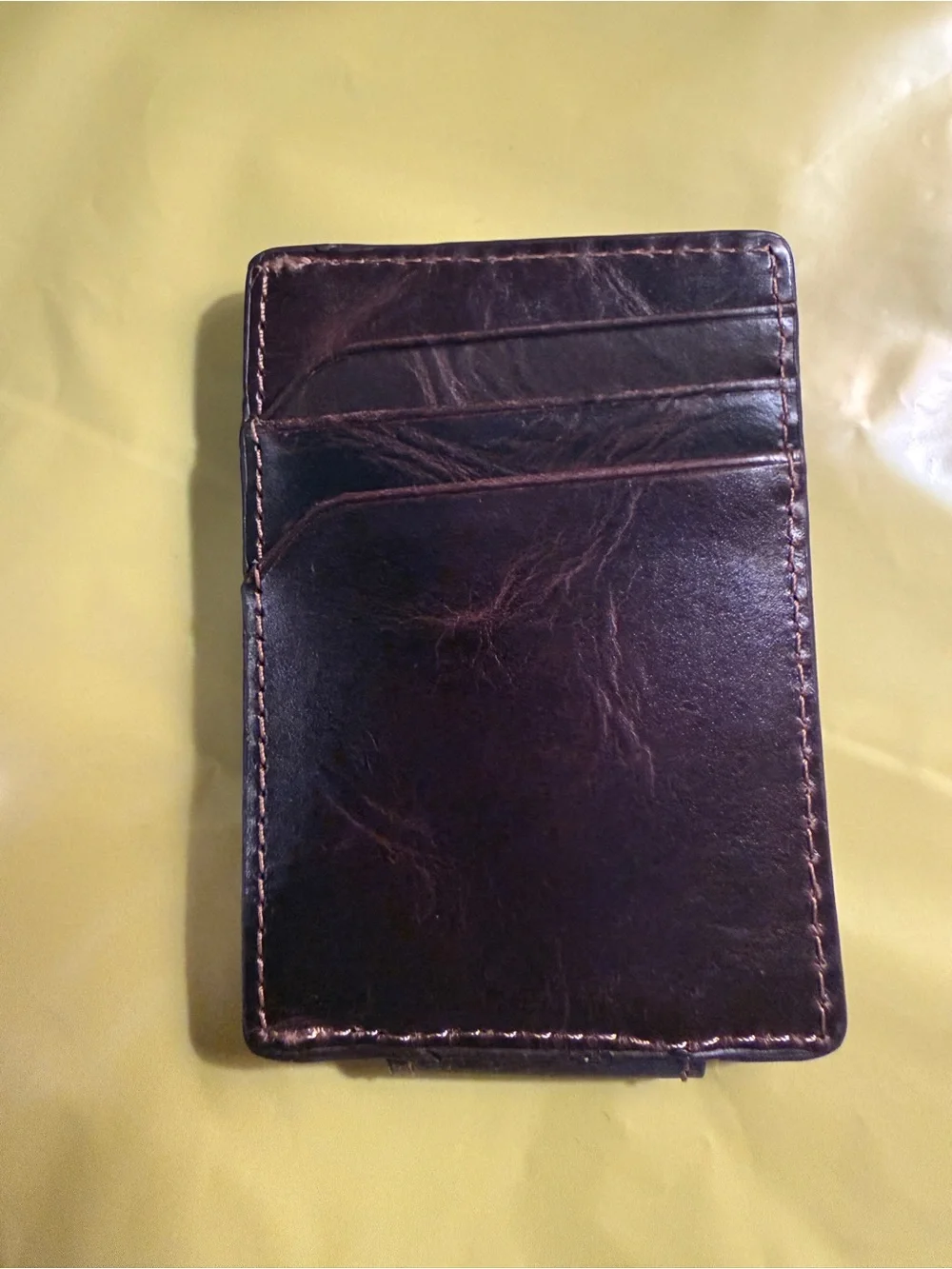 Fossil Men's Derrick RFID-Blocking Magnetic Card Case wallet dark brown leather